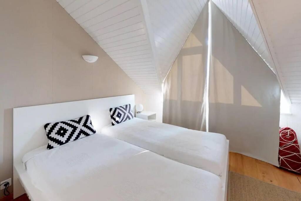 Charmant Et Lumineux Appartement Duplex A 샤메이 외부 사진